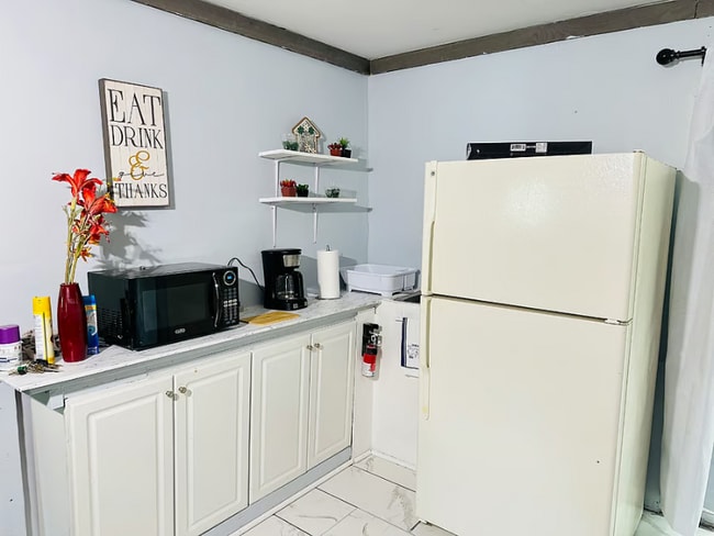 Building Photo - 5304 Flagfish Ct
