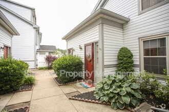 Building Photo - 315 Steeplechase Ct