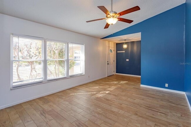 Building Photo - 8437 Alveron Ave