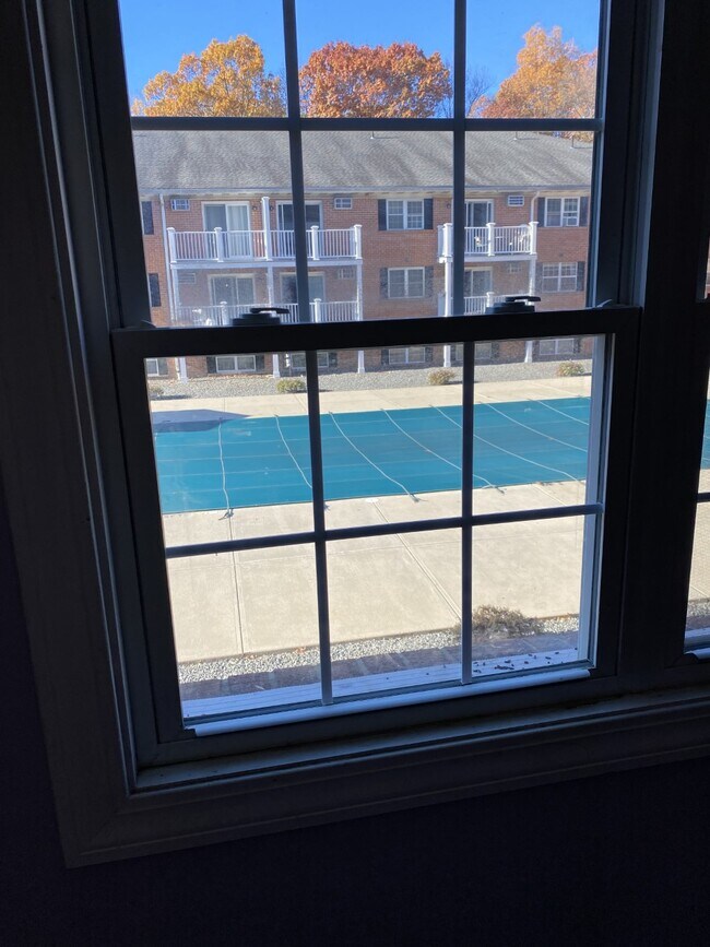 Building Photo - 38 Leonard Rd