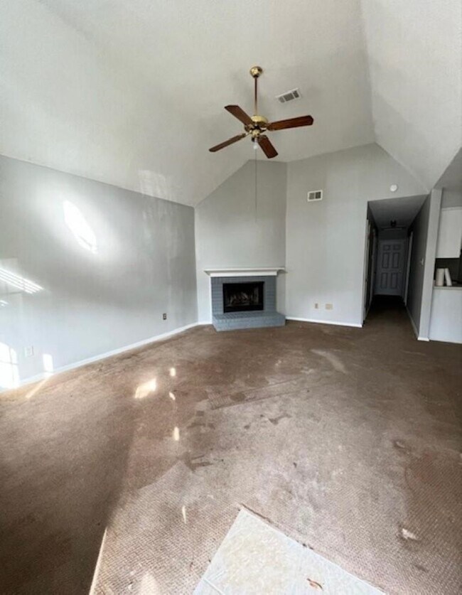 Foto del edificio - 1530 Beaver Trail Dr