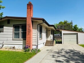 Building Photo - 129 S Santa Fe Dr