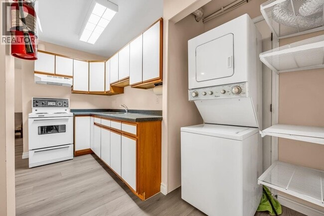 Photo du bâtiment - 1289 Lincoln Dr