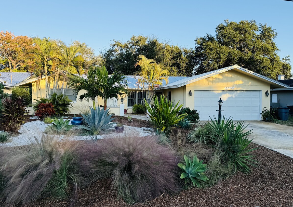 Primary Photo - 245 Bel Forest Dr