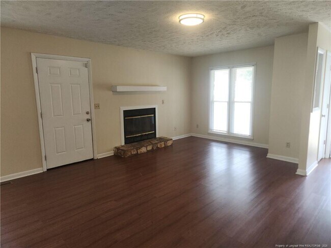Foto del edificio - 6837 Marlowe Dr