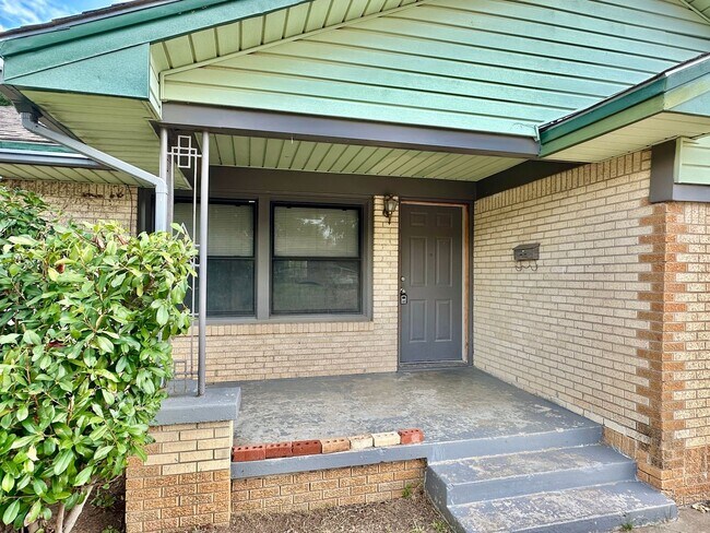 Foto del edificio - 3206 NW Liberty Ave
