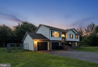 Building Photo - 449 Clearview Dr