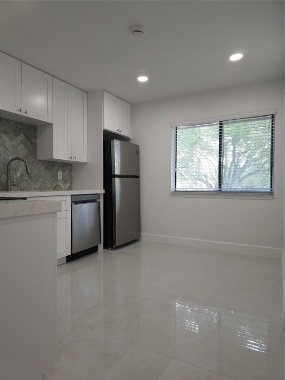 Building Photo - 9557 NW 2nd Pl