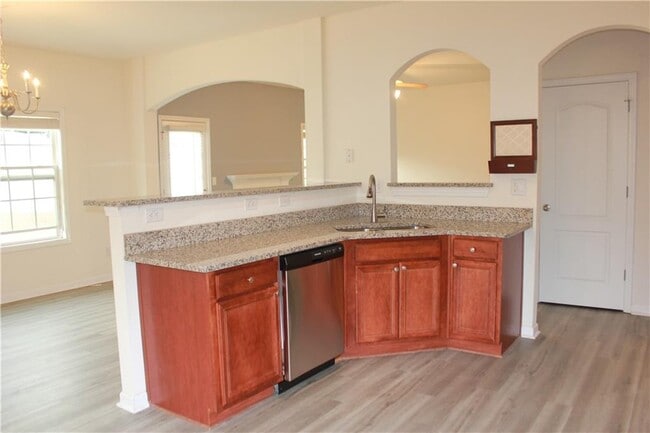 Building Photo - 6863 Grand Hickory Dr
