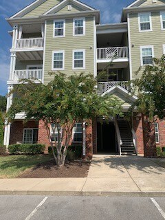 Building Photo - 8150 Lenox Creekside Dr