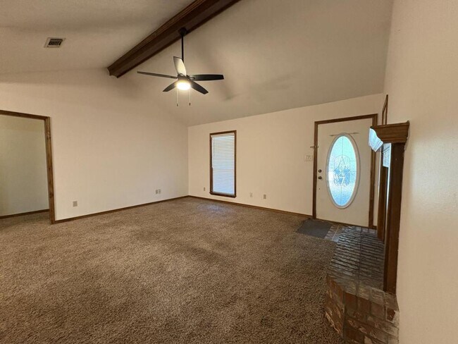 Building Photo - 1508 Beachview Dr