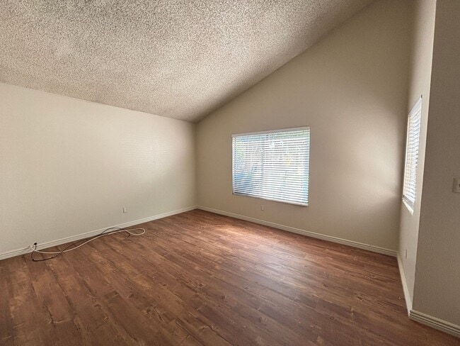 Foto del edificio - 43301 20th St W