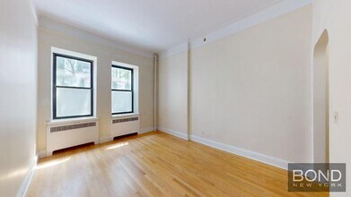Building Photo - 123 E 82nd St
