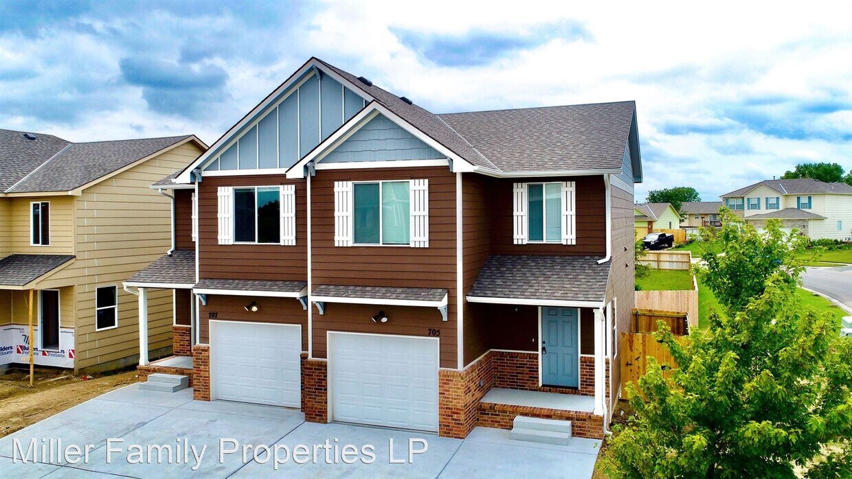 705 Deer Haven Ct, Wichita, KS 67207 House Rental in Wichita, KS