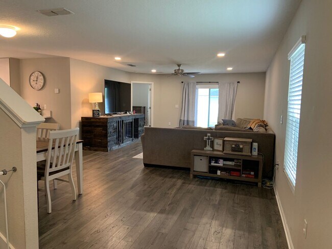 Foto del edificio - Newly Constructed Home