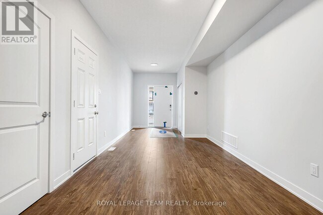Building Photo - 438 Patrick St