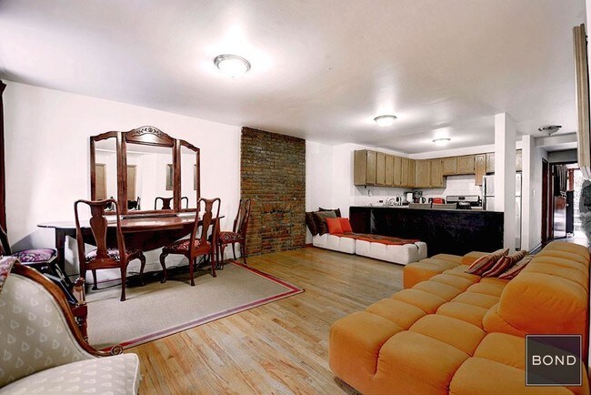Foto del edificio - 355 W 20th St