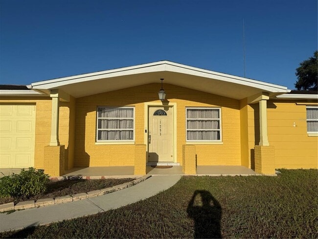 Building Photo - 1253 Chelsea Ln