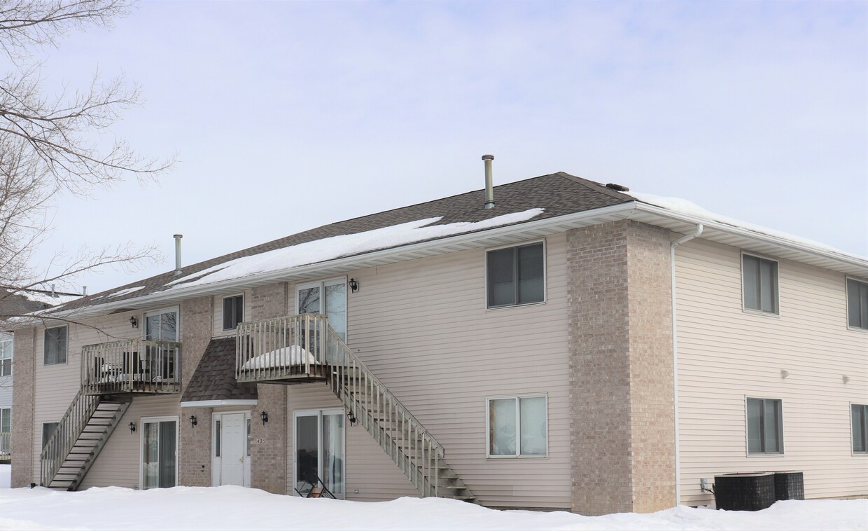 Primary Photo - 3517 Queen Dr SW