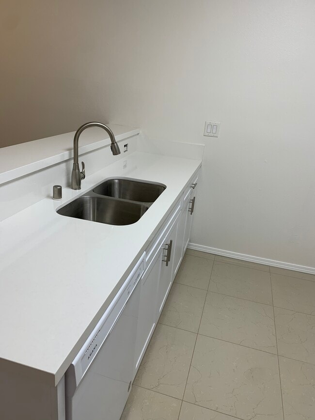 Foto del edificio - 12364 Carmel Country Rd