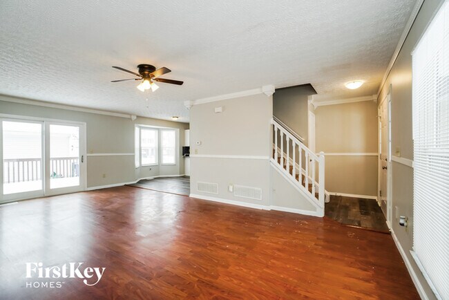 Foto del edificio - 5561 Chesterview Dr