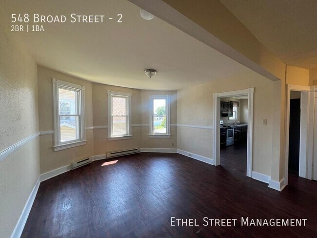 Foto del edificio - 548 Broad St