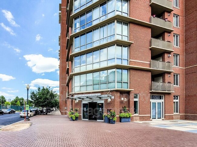 Foto del edificio - 1000 New Jersey Ave SE