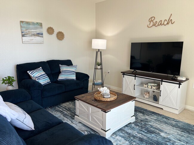 Foto del edificio - 16635 Lake Circle Dr