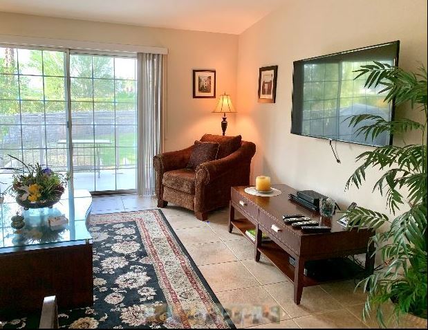 Primary Photo - 500 S Farrell Dr