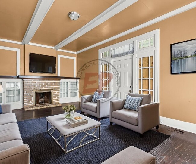 Foto del edificio - 2214 Gorman Ave