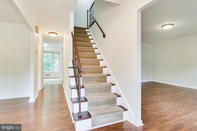 Foto del edificio - 4809 Tabard Pl