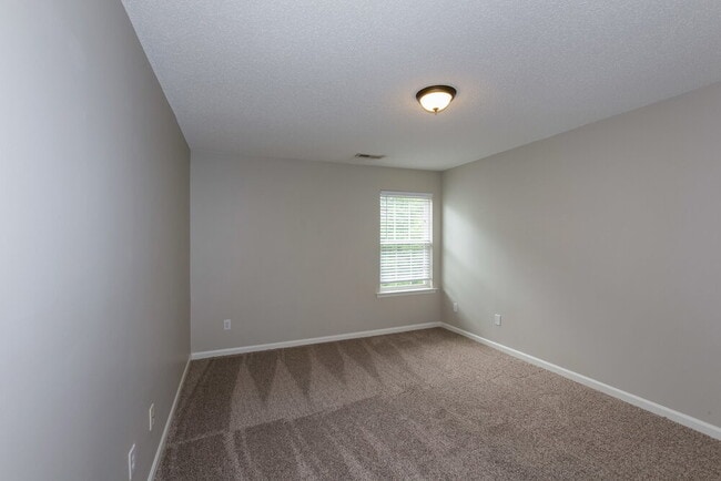 Building Photo - 3092 Teton Dr