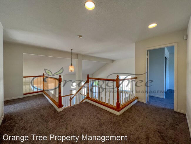 Building Photo - 5 br, 3 bath House - 2191 S. Wild Canyon Dr.