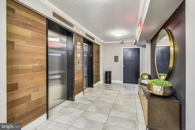 Foto del edificio - 2030 F St NW