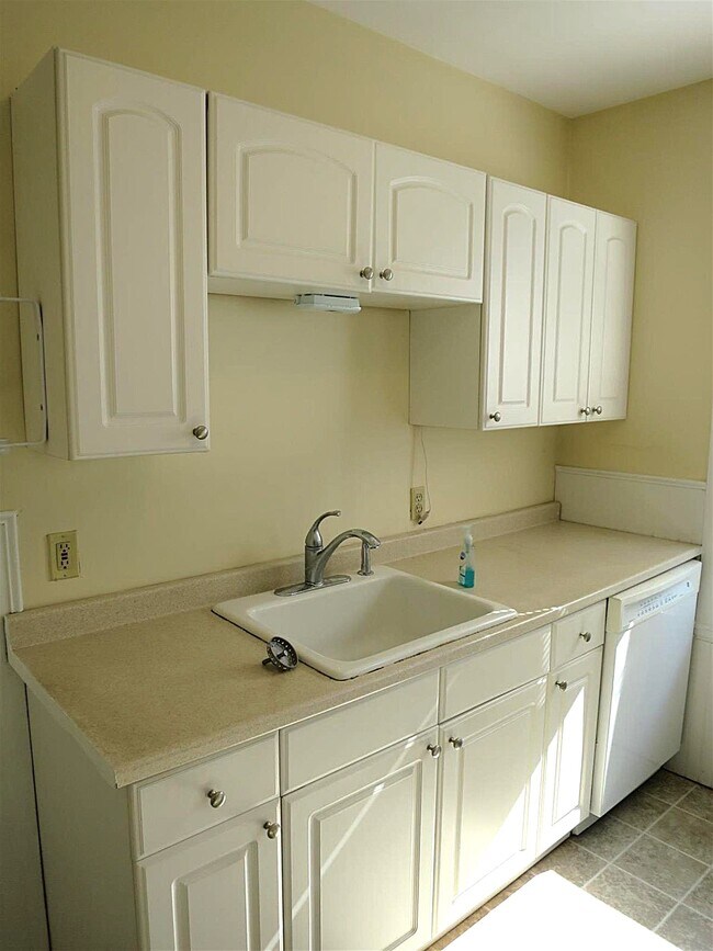 Foto del edificio - 36 Standish St