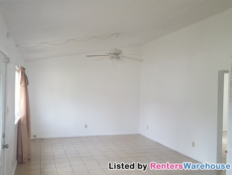 Building Photo - 233 Remus Ln