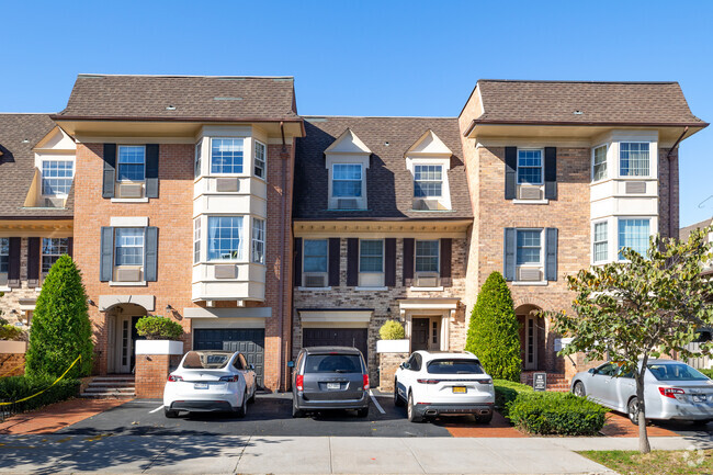 Building Photo - Baybridge Condominium
