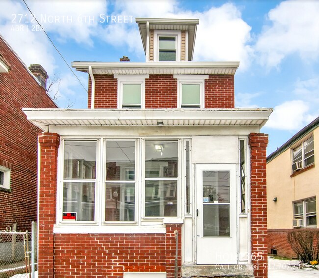 Foto del edificio - Stunning 4 Bedroom/2 Bathroom in Harrisburg!