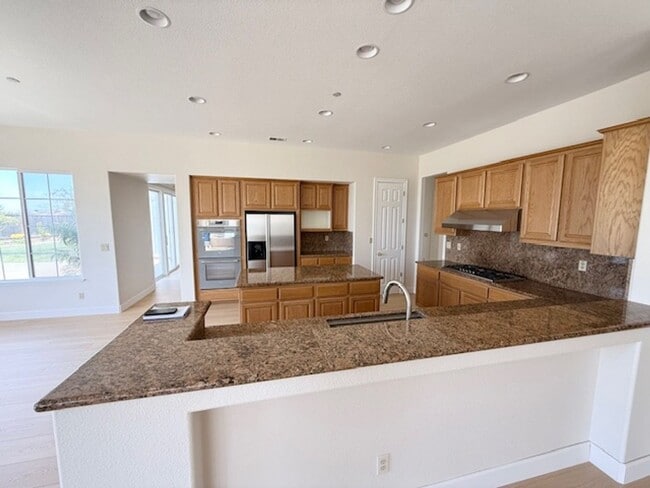 Building Photo - Avalon Heights Fremont 4 bed/3 bath, new paint & new wood floors, Gated Community, Top Tier Schools