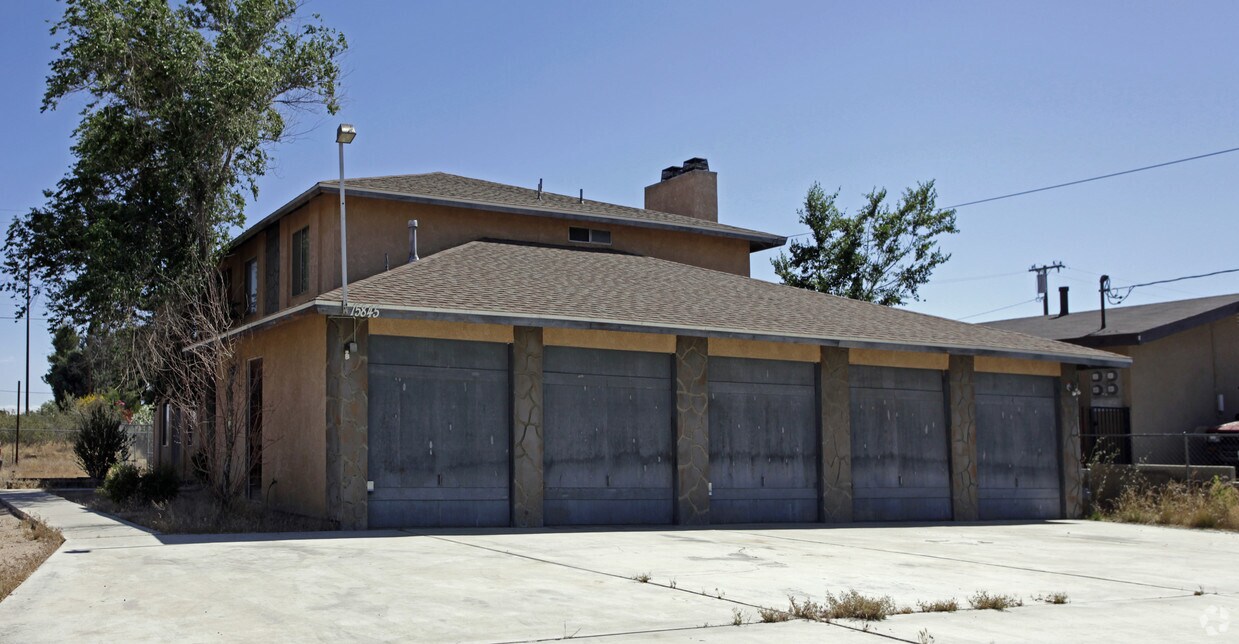 Primary Photo - 15845 Tokay St