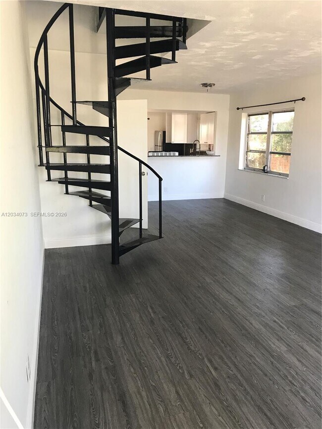 Foto del edificio - 2444 SW 58th Manor