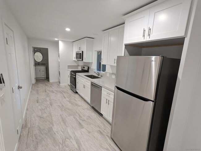 Building Photo - 4163 1/2 Marian Street Unit