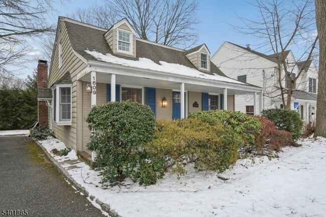 Building Photo - 16-21 Split Rock Rd