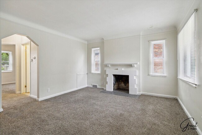 Foto del edificio - $1,300/month - 3 Bed 1 Bath in Detroit