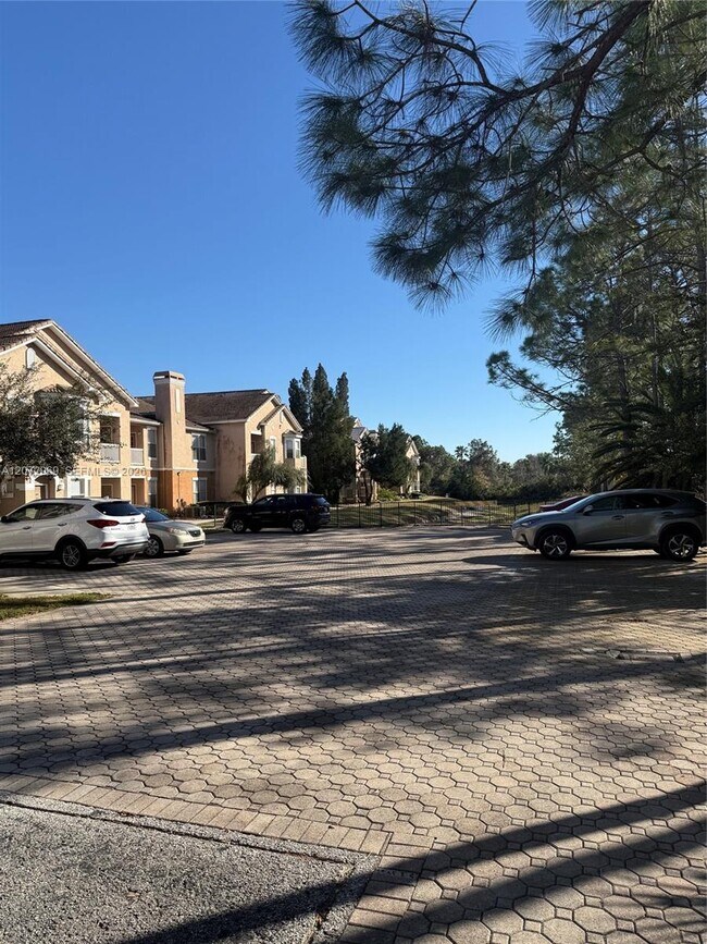 Foto del edificio - 17962 Villa Creek Dr