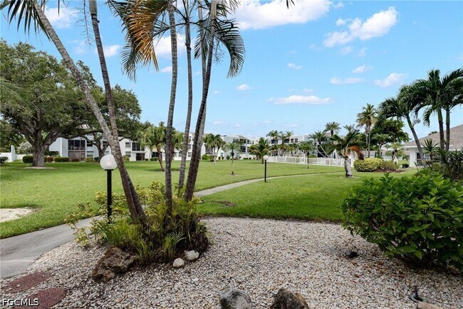 Foto del edificio - 5959 Winkler Rd
