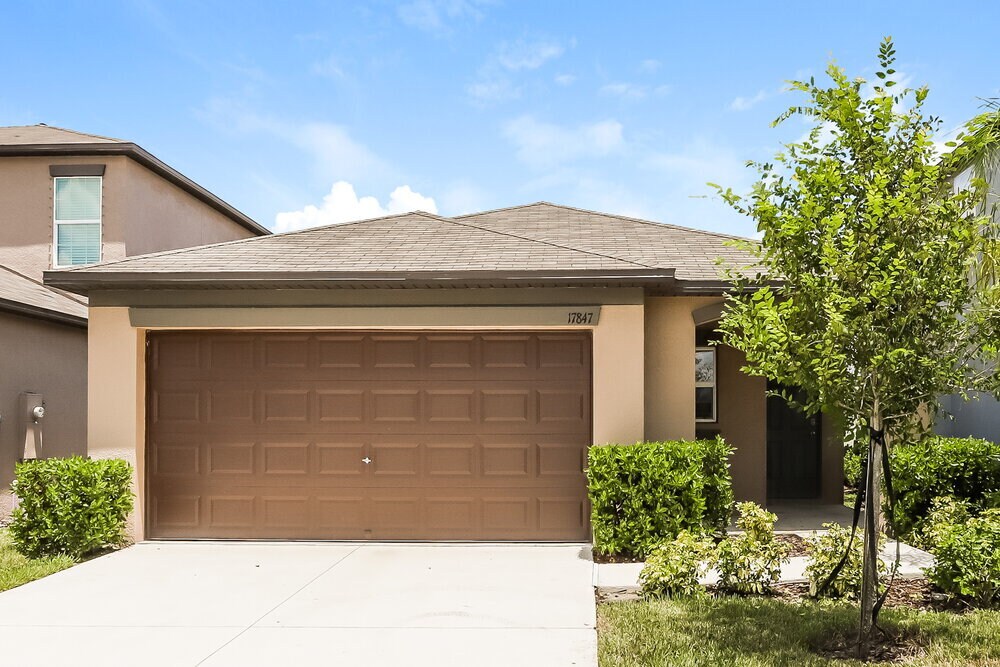 Primary Photo - 17847 Cloudless Bliss Dr