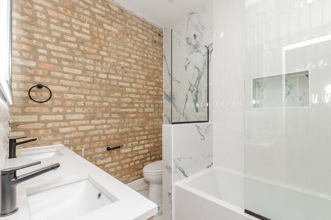 Foto del edificio - 2200 N Kedzie Blvd