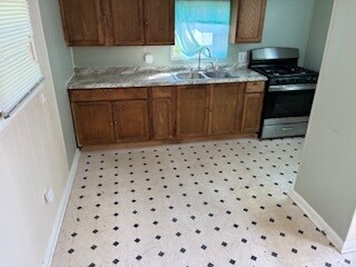 Foto del edificio - 475 Landis Ln