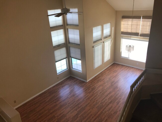 Building Photo - COMING SOON!! 4 Bed 3 Bath with Private Po...